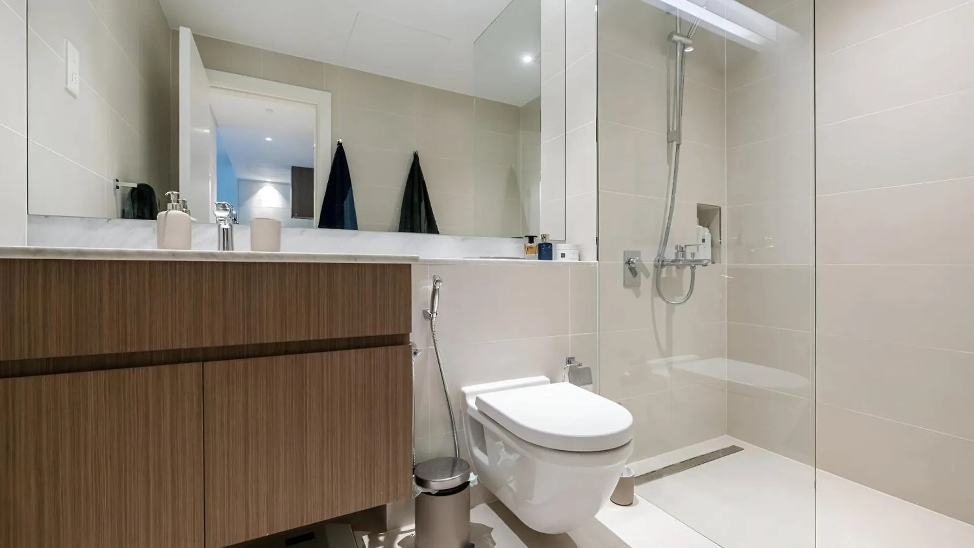 Full Sea And Pool View 1Br Le Pont Bldg3 Apartment Dubai