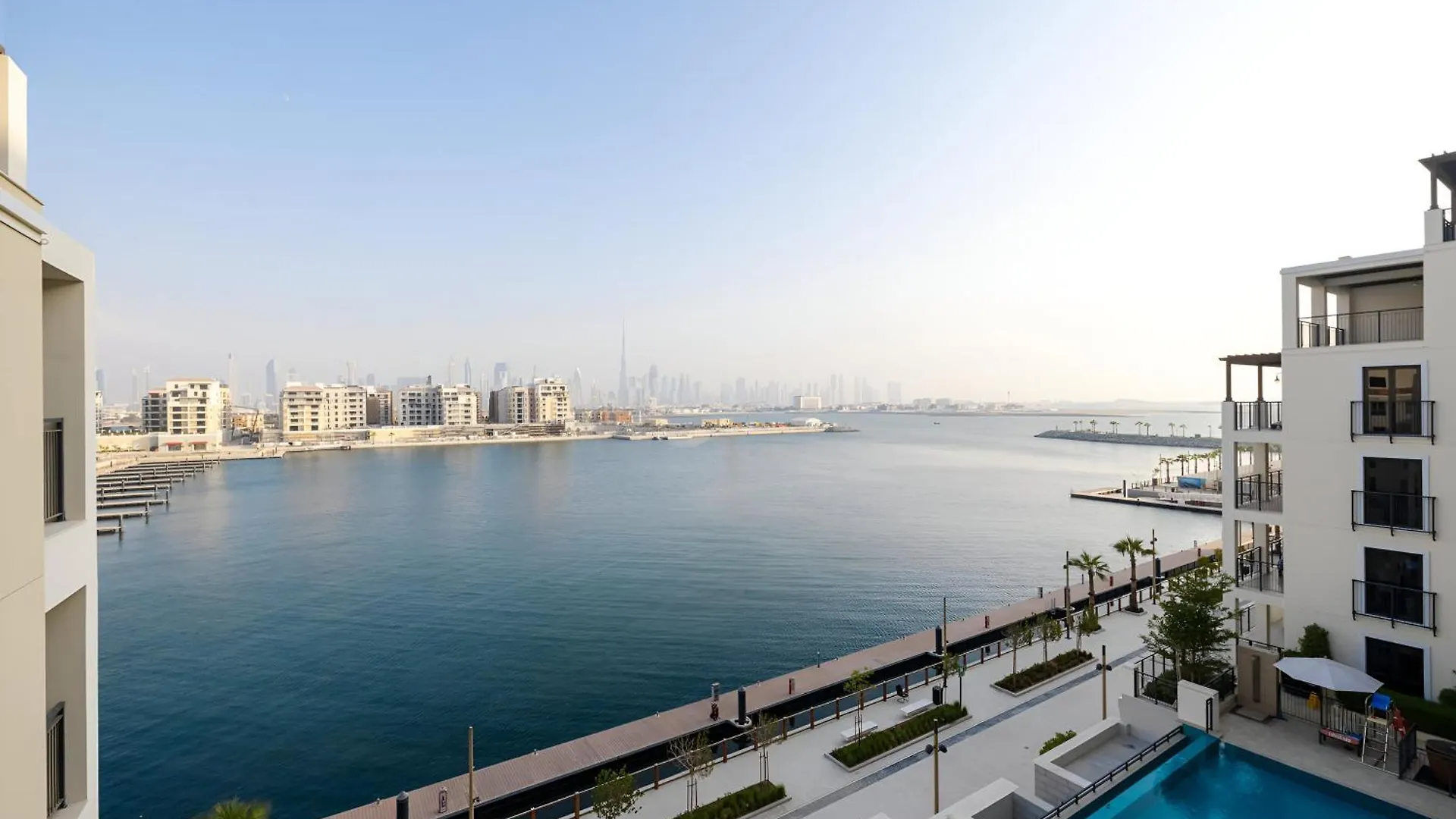 Full Sea And Pool View 1Br Le Pont Bldg3 Apartment Dubai